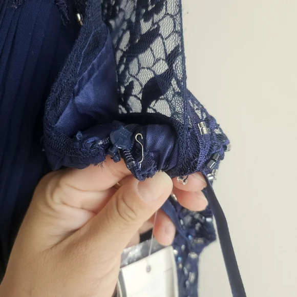 Mac Duggal Navy Blue Prom Dress - Picture 8 of 13